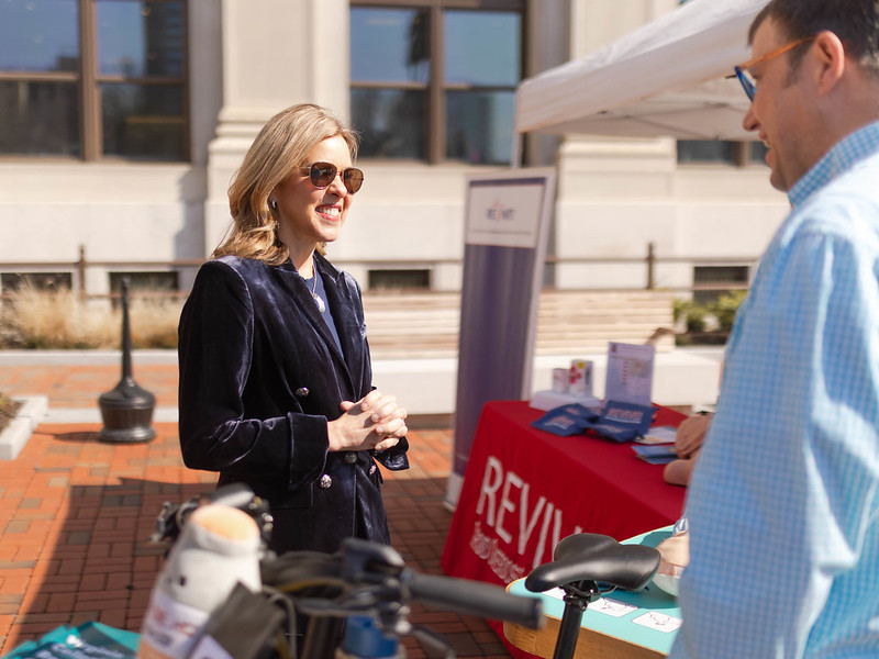 السيدة الأولى في ريفايف! التدريب